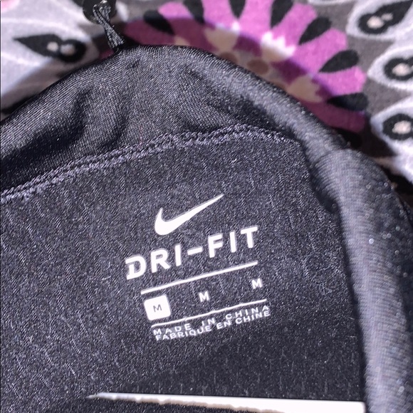 Nike sweatshirt - Picture 3 of 3
